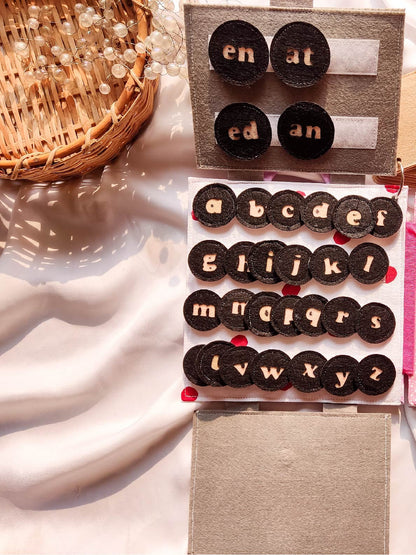 CVC words Booklet Toys